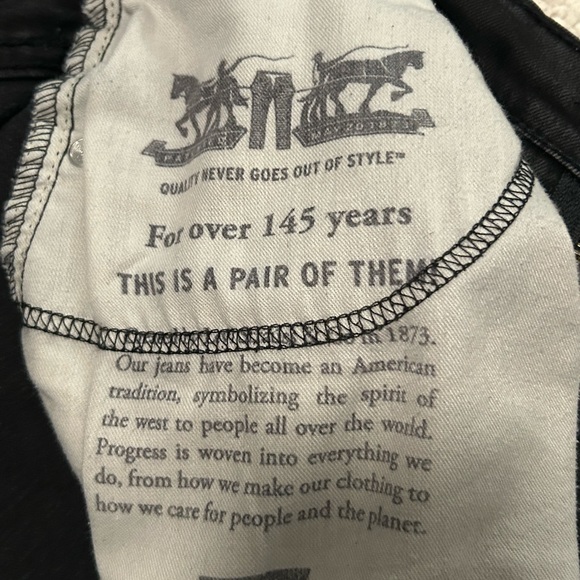502 Levi jeans - Picture 2 of 9